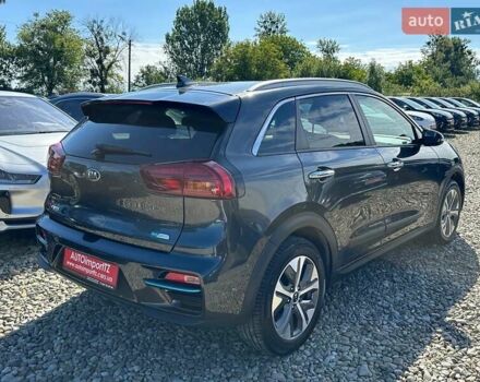 Серый Киа Niro, объемом двигателя 0 л и пробегом 97 тыс. км за 22200 $, фото 22 на Automoto.ua