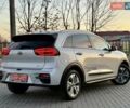Киа Niro 2021 в Бердичеве на Automoto.ua Серый Киа Niro, объемом двигателя 0 л и пробегом 70 тыс. км за 21350 $, фото 18 на Automoto.ua