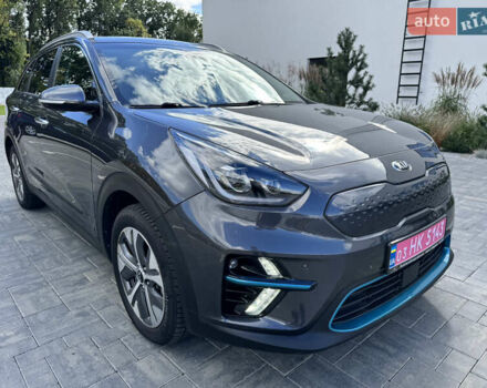 Сірий Кіа Niro, об'ємом двигуна 0 л та пробігом 138 тис. км за 19900 $, фото 6 на Automoto.ua