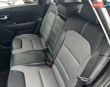 Серый Киа Niro, объемом двигателя 0 л и пробегом 39 тыс. км за 23100 $, фото 35 на Automoto.ua