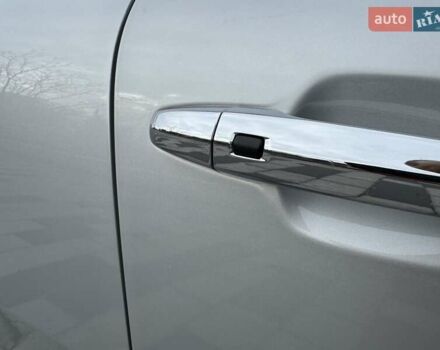 Сірий Кіа Niro, об'ємом двигуна 0 л та пробігом 101 тис. км за 19300 $, фото 17 на Automoto.ua