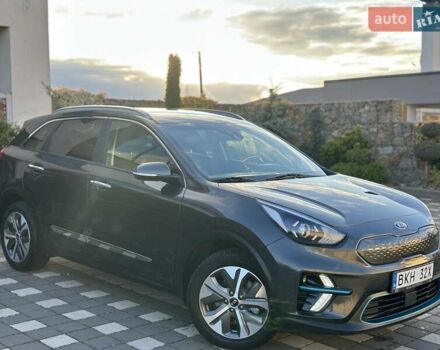 Сірий Кіа Niro, об'ємом двигуна 0 л та пробігом 105 тис. км за 19950 $, фото 8 на Automoto.ua