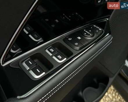 Серый Киа Niro, объемом двигателя 0 л и пробегом 62 тыс. км за 24600 $, фото 36 на Automoto.ua