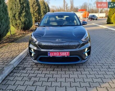 Серый Киа Niro, объемом двигателя 0 л и пробегом 121 тыс. км за 18750 $, фото 1 на Automoto.ua