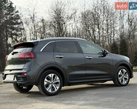 Сірий Кіа Niro, об'ємом двигуна 0 л та пробігом 88 тис. км за 21700 $, фото 13 на Automoto.ua