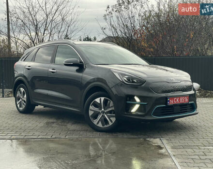 Сірий Кіа Niro, об'ємом двигуна 0 л та пробігом 52 тис. км за 22999 $, фото 1 на Automoto.ua