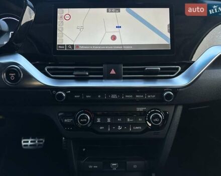Серый Киа Niro, объемом двигателя 0 л и пробегом 54 тыс. км за 23900 $, фото 58 на Automoto.ua