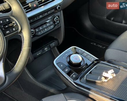 Киа Niro 2021 в Львове на Automoto.ua Серый Киа Niro, объемом двигателя 0 л и пробегом 55 тыс. км за 22400 $, фото 10 на Automoto.ua