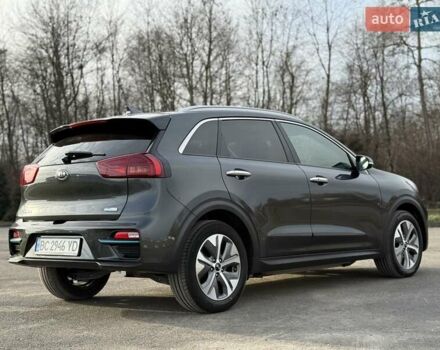 Сірий Кіа Niro, об'ємом двигуна 0 л та пробігом 88 тис. км за 21700 $, фото 14 на Automoto.ua