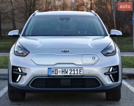 Серый Киа Niro, объемом двигателя 0 л и пробегом 23 тыс. км за 24590 $, фото 3 на Automoto.ua