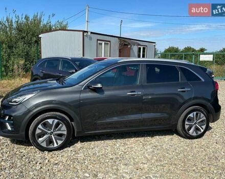 Серый Киа Niro, объемом двигателя 0 л и пробегом 97 тыс. км за 22200 $, фото 18 на Automoto.ua