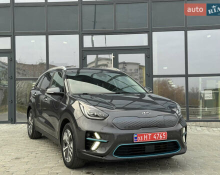 Серый Киа Niro, объемом двигателя 0 л и пробегом 147 тыс. км за 18450 $, фото 11 на Automoto.ua