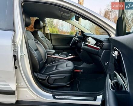 Киа Niro 2021 в Бердичеве на Automoto.ua Серый Киа Niro, объемом двигателя 0 л и пробегом 70 тыс. км за 21350 $, фото 75 на Automoto.ua