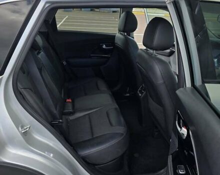 Серый Киа Niro, объемом двигателя 1.58 л и пробегом 55 тыс. км за 23500 $, фото 18 на Automoto.ua