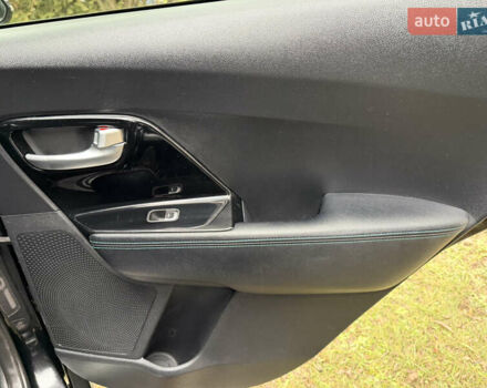 Сірий Кіа Niro, об'ємом двигуна 0 л та пробігом 149 тис. км за 17350 $, фото 49 на Automoto.ua