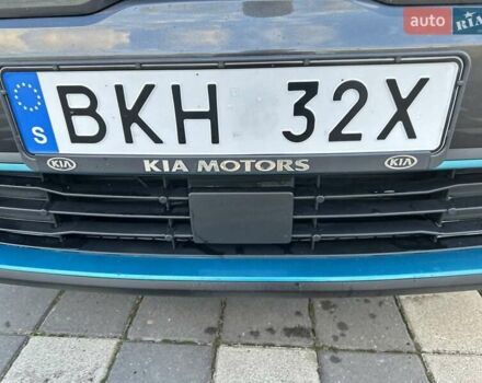 Сірий Кіа Niro, об'ємом двигуна 0 л та пробігом 105 тис. км за 19950 $, фото 27 на Automoto.ua