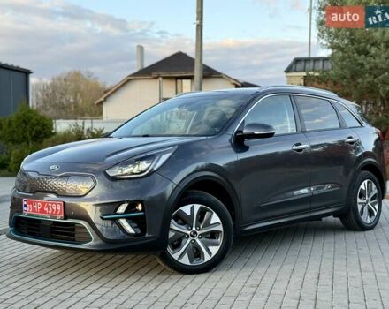 Киа Niro 2021 в Бердичеве на Automoto.ua Серый Киа Niro, объемом двигателя 0 л и пробегом 82 тыс. км за 19250 $, фото 8 на Automoto.ua