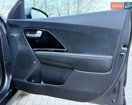 Киа Niro 2021 в Бердичеве на Automoto.ua Серый Киа Niro, объемом двигателя 0 л и пробегом 82 тыс. км за 19250 $, фото 73 на Automoto.ua