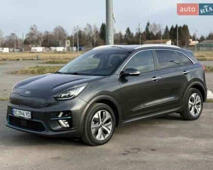 Сірий Кіа Niro, об'ємом двигуна 0 л та пробігом 88 тис. км за 21700 $, фото 6 на Automoto.ua