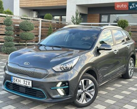 Сірий Кіа Niro, об'ємом двигуна 0 л та пробігом 105 тис. км за 19950 $, фото 14 на Automoto.ua