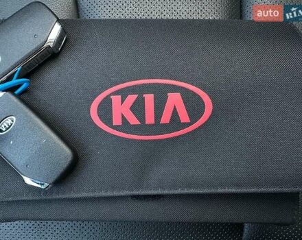 Серый Киа Niro, объемом двигателя 0 л и пробегом 54 тыс. км за 23900 $, фото 75 на Automoto.ua