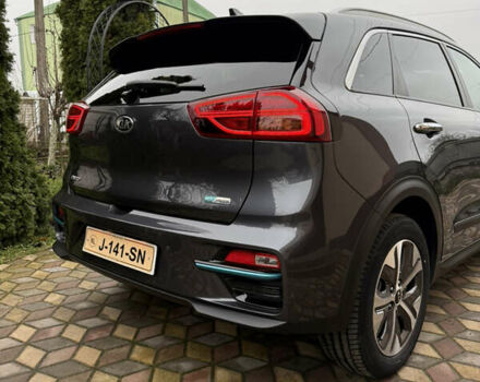 Сірий Кіа Niro, об'ємом двигуна 0 л та пробігом 50 тис. км за 22300 $, фото 24 на Automoto.ua