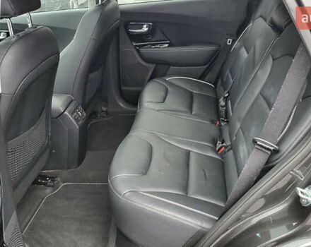 Сірий Кіа Niro, об'ємом двигуна 0 л та пробігом 106 тис. км за 20950 $, фото 9 на Automoto.ua