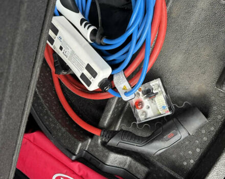 Серый Киа Niro, объемом двигателя 0 л и пробегом 147 тыс. км за 18450 $, фото 79 на Automoto.ua