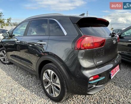 Серый Киа Niro, объемом двигателя 0 л и пробегом 67 тыс. км за 22400 $, фото 5 на Automoto.ua