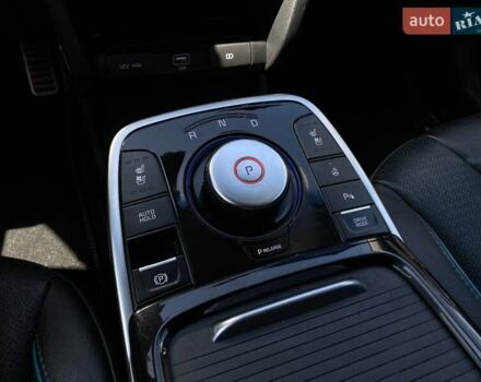 Серый Киа Niro, объемом двигателя 0 л и пробегом 67 тыс. км за 23400 $, фото 10 на Automoto.ua