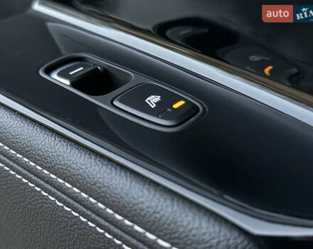 Серый Киа Niro, объемом двигателя 0 л и пробегом 82 тыс. км за 22900 $, фото 78 на Automoto.ua