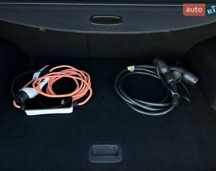 Сірий Кіа Niro, об'ємом двигуна 0 л та пробігом 100 тис. км за 21900 $, фото 77 на Automoto.ua