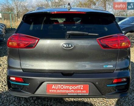 Серый Киа Niro, объемом двигателя 0 л и пробегом 54 тыс. км за 23900 $, фото 23 на Automoto.ua