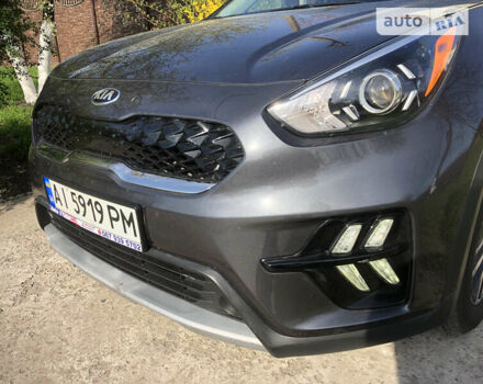 Сірий Кіа Niro, об'ємом двигуна 1.58 л та пробігом 38 тис. км за 27800 $, фото 29 на Automoto.ua