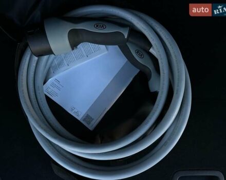 Серый Киа Niro, объемом двигателя 0 л и пробегом 54 тыс. км за 23900 $, фото 87 на Automoto.ua