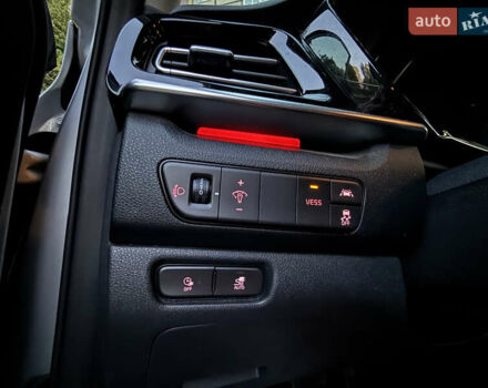 Серый Киа Niro, объемом двигателя 0 л и пробегом 131 тыс. км за 17599 $, фото 15 на Automoto.ua