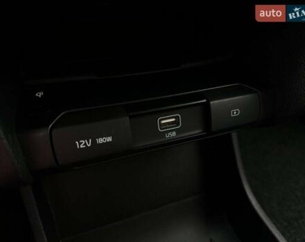 Серый Киа Niro, объемом двигателя 0 л и пробегом 62 тыс. км за 24600 $, фото 59 на Automoto.ua