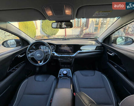 Серый Киа Niro, объемом двигателя 0 л и пробегом 157 тыс. км за 18350 $, фото 38 на Automoto.ua