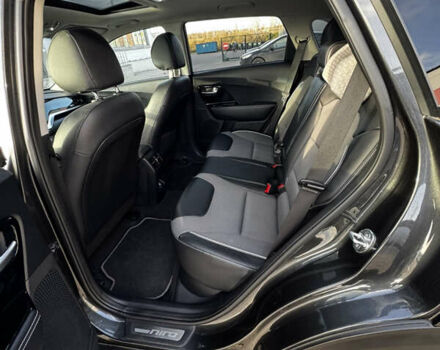 Серый Киа Niro, объемом двигателя 0 л и пробегом 86 тыс. км за 23400 $, фото 50 на Automoto.ua