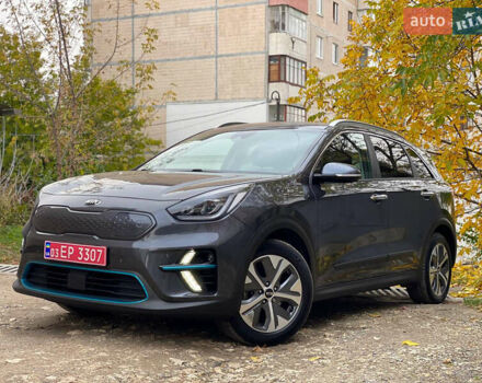 Серый Киа Niro, объемом двигателя 0 л и пробегом 149 тыс. км за 18550 $, фото 3 на Automoto.ua
