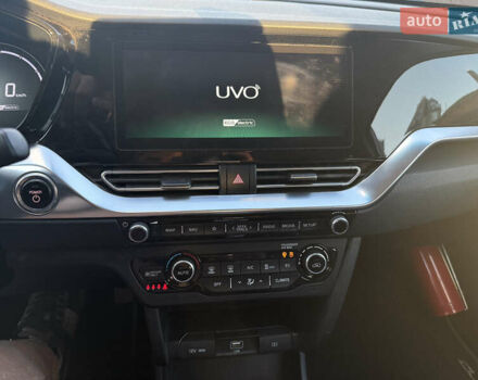 Серый Киа Niro, объемом двигателя 0 л и пробегом 131 тыс. км за 17599 $, фото 10 на Automoto.ua