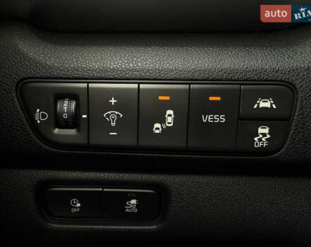 Серый Киа Niro, объемом двигателя 0 л и пробегом 82 тыс. км за 22900 $, фото 41 на Automoto.ua