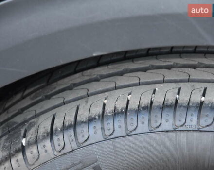 Серый Киа Niro, объемом двигателя 0 л и пробегом 23 тыс. км за 24590 $, фото 43 на Automoto.ua