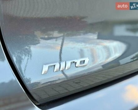 Киа Niro 2021 в Бердичеве на Automoto.ua Серый Киа Niro, объемом двигателя 0 л и пробегом 82 тыс. км за 19250 $, фото 39 на Automoto.ua
