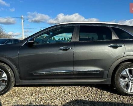 Серый Киа Niro, объемом двигателя 0 л и пробегом 54 тыс. км за 23900 $, фото 21 на Automoto.ua