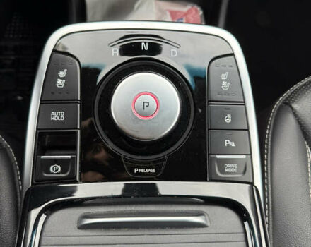 Серый Киа Niro, объемом двигателя 0 л и пробегом 77 тыс. км за 20990 $, фото 22 на Automoto.ua
