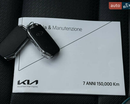 Сірий Кіа Niro, об'ємом двигуна 0 л та пробігом 97 тис. км за 22900 $, фото 95 на Automoto.ua