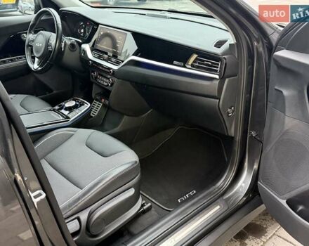 Серый Киа Niro, объемом двигателя 0 л и пробегом 47 тыс. км за 23890 $, фото 19 на Automoto.ua
