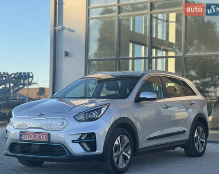 Серый Киа Niro, объемом двигателя 0 л и пробегом 139 тыс. км за 17999 $, фото 9 на Automoto.ua