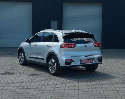 Серый Киа Niro, объемом двигателя 0 л и пробегом 32 тыс. км за 23500 $, фото 17 на Automoto.ua